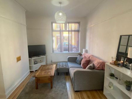 2 bedroom terraced house to rent - Photo 3