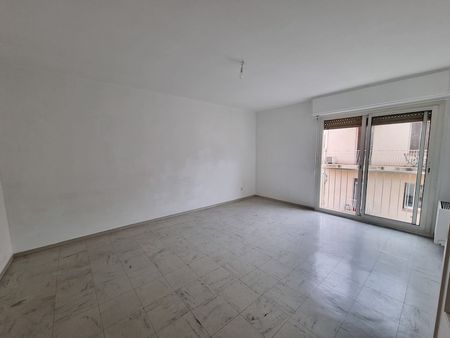 Location Appartement 2 pièces 55m² - Photo 2