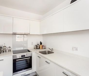 Studio to rent - Photo 6