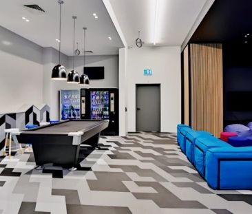 Twin Room in 8 Bed Apartment - Photo 1