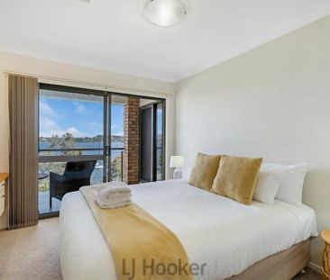 ABSOLUTE WATERFRONT - Photo 6