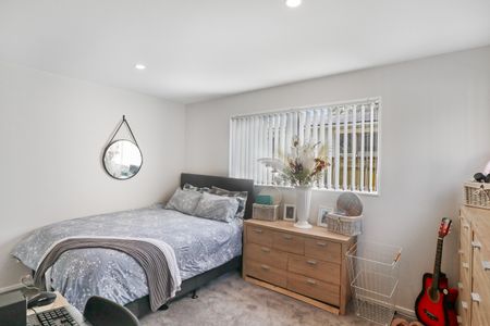 Modern Manurewa Living! - Photo 4