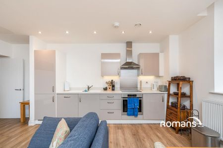 2 bedroom flat to rent - Photo 3