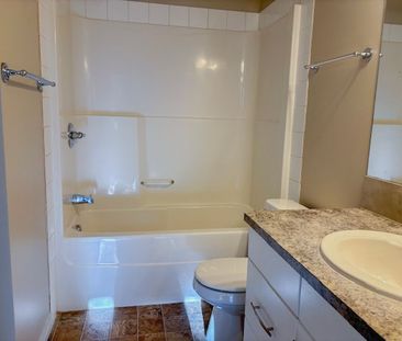 Penbrooke 1 Bedroom Condo With Underground Parking | Heat & Water I... - Photo 6