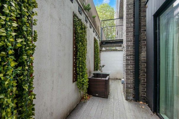 Rochester Place, Camden, NW1 - Photo 1