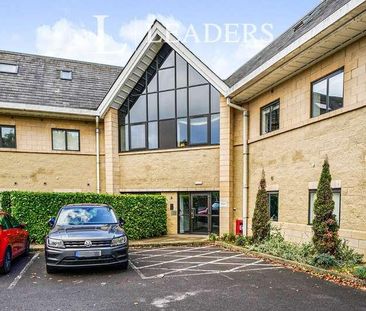 Lamb Court, Tetbury, GL8 - Photo 6