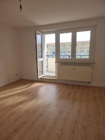 Geräumige Vierraumwohnung mit Balkon! - Photo 4