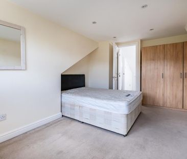 3 bedroom end of terrace house to rent - Photo 6