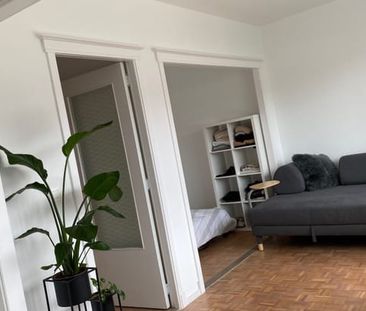 Appartement te huur - foto 2