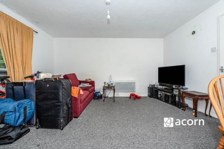 Flat to rent - Shortlands Close, Belvedere, DA17 - Photo 5