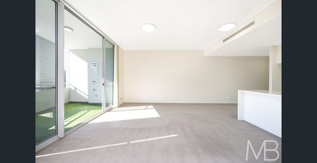 NORTH FACING APARTMENT WITH STUDY - Photo 1