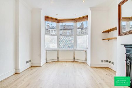 2 bedroom maisonette to rent - Photo 2