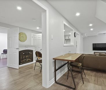 For Lease - 4 Glouster Court, Richmond Hill, Ontario - Photo 1