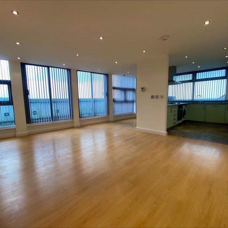 2 bedroom apartment to rent - Photo 1