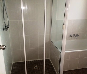 9 Baynes Street, Carindale, QLD - Photo 6