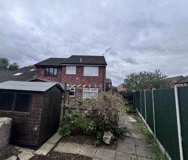 Warren Avenue - Photo 1