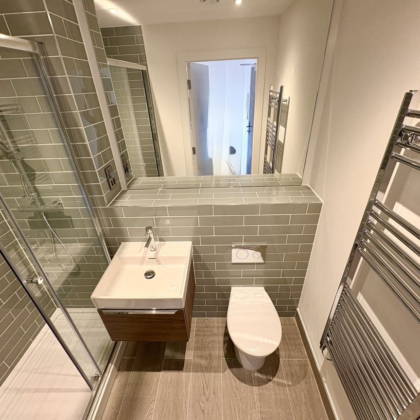 LiversageStreet, DERBY - Photo 1