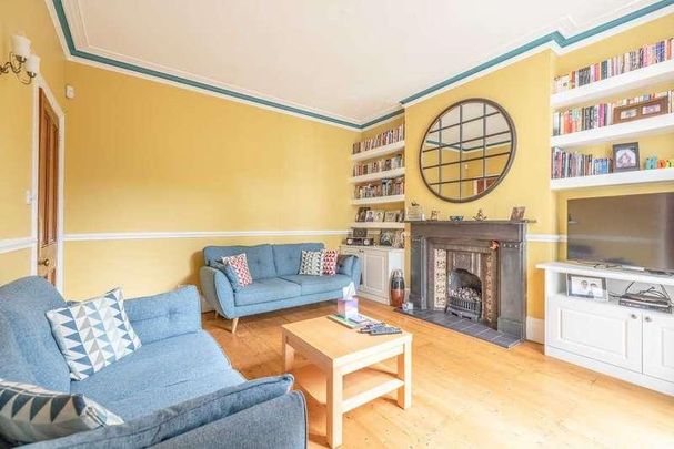 Montagu Road, Datchet, SL3 - Photo 1