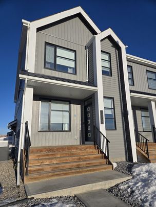 3806 202 Ave SE, Calgary - Photo 1