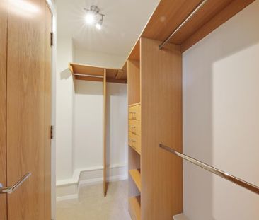 1 bedroom retirement property to rent - Photo 4