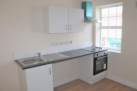 Studio to rent - Photo 3