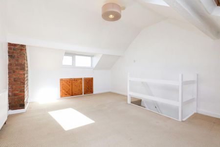 3 bedroom terraced house to rent - Photo 2