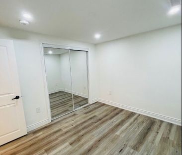 For Lease - 14 Niles Court Unit# Basement, Brampton, Ontario - Photo 2