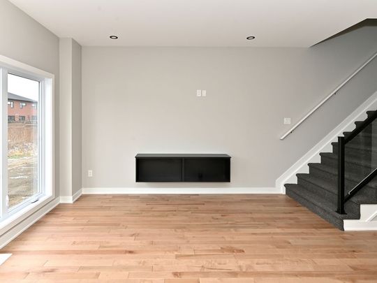 For Lease - 463 Denis Street, Alfred and Plantagenet, Ontario - Photo 1