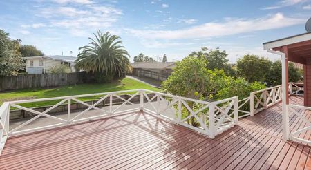 New kitchen and large deck for summer - Photo 2