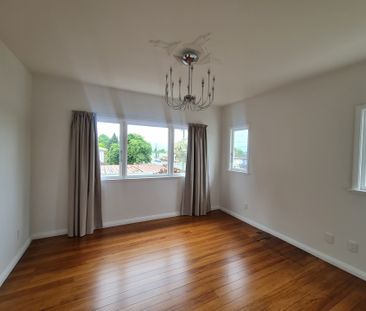 Charming two bedroom home on Clayton Road - Photo 1