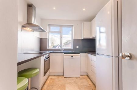 2 bedroom maisonette to rent - Photo 5