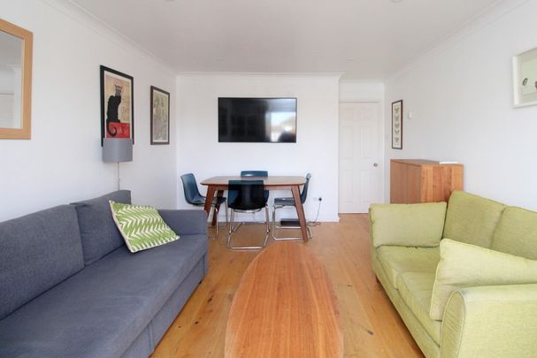 2 Bedroom Flat - Photo 1