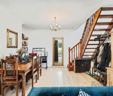 3 bedroom end of terrace house to rent - Photo 4
