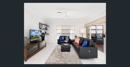 Family Home in Edenbrooke Estate - Photo 3