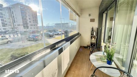 Apartament luminos si spatios Coresi Kasper - Photo 3