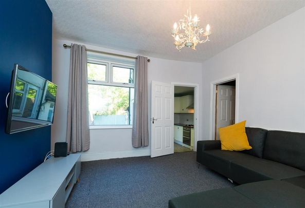 1 bedroom in a house share to rent - Photo 1