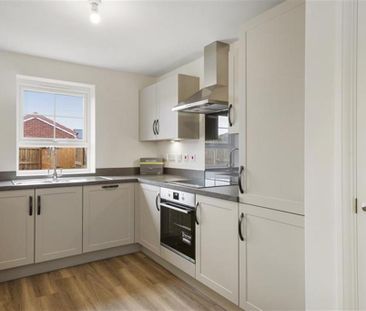 4 bedroom detached house to rent - Photo 6