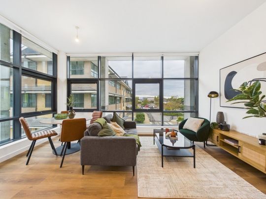 Lakeside East, The Causeway, Staines-Upon-Thames,TW18 - Photo 1