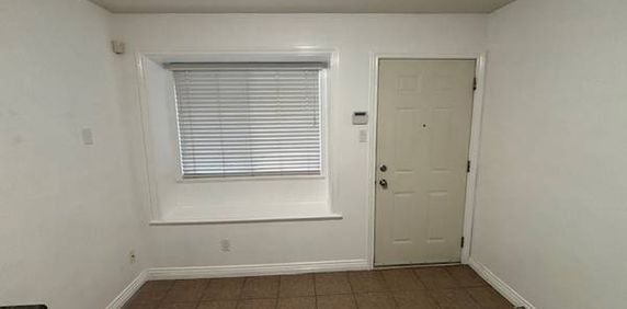 1 Bedroom Suite - Photo 2