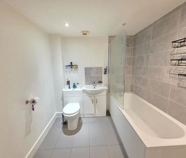 1 bedroom flat to rent - Photo 6