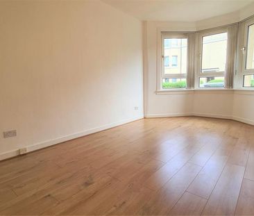 3 bedroom apartment to rent - Photo 2