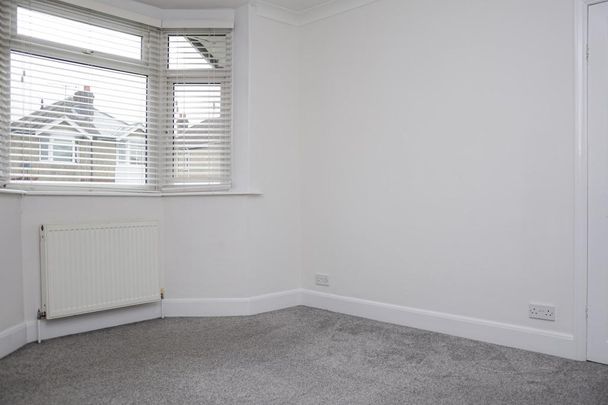 Mill Road, Southampton - Photo 1