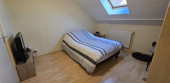 Location Appartement 1 pièce 38m² LE CREUSOT 71200 - Photo 2