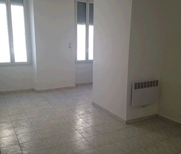 Appartement 1 pièces 23m2 MARSEILLE 7EME 401 euros - Photo 6