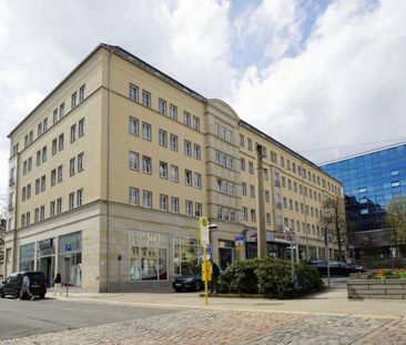 Helle 3-Zimmer-Wohnung mit Balkon im Herzen der Stadt – 4. OG - Photo 4