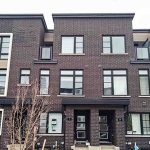 For Lease - 10 Akil Thomas Gardens, Toronto, Ontario - Photo 3