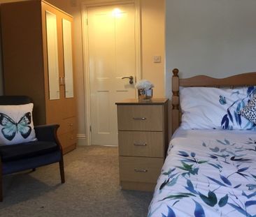 166 Tiverton Road - Photo 6