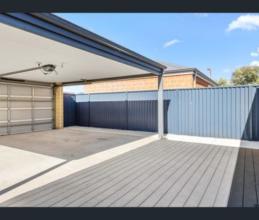 20 Avoca Chase, Baldivis, WA 6171 - Photo 2