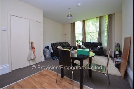 1 Bedroom Flats in Leeds - Photo 5