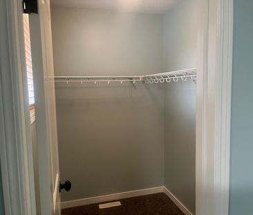 4 Bedroom Duplex with Single Attached Garage - Photo 1